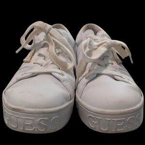 *3 for $25* Guess White Women's Size 8‎ Sneakers